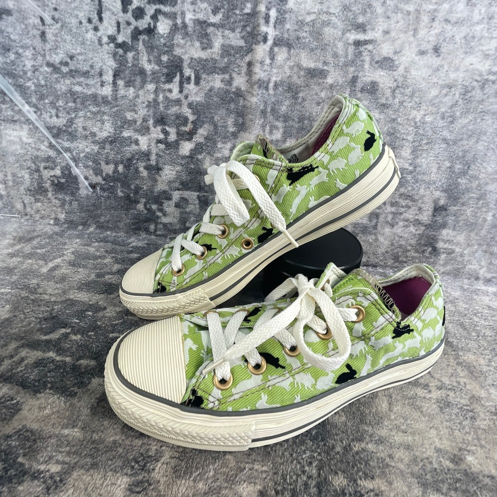 Converse Unisex Women 6 Men 4 Chuck Taylor All Star Bunny Pattern Green Sneakers